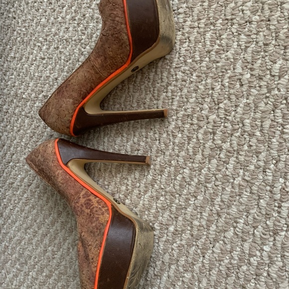 Dereon Platforms - Picture 5 of 8